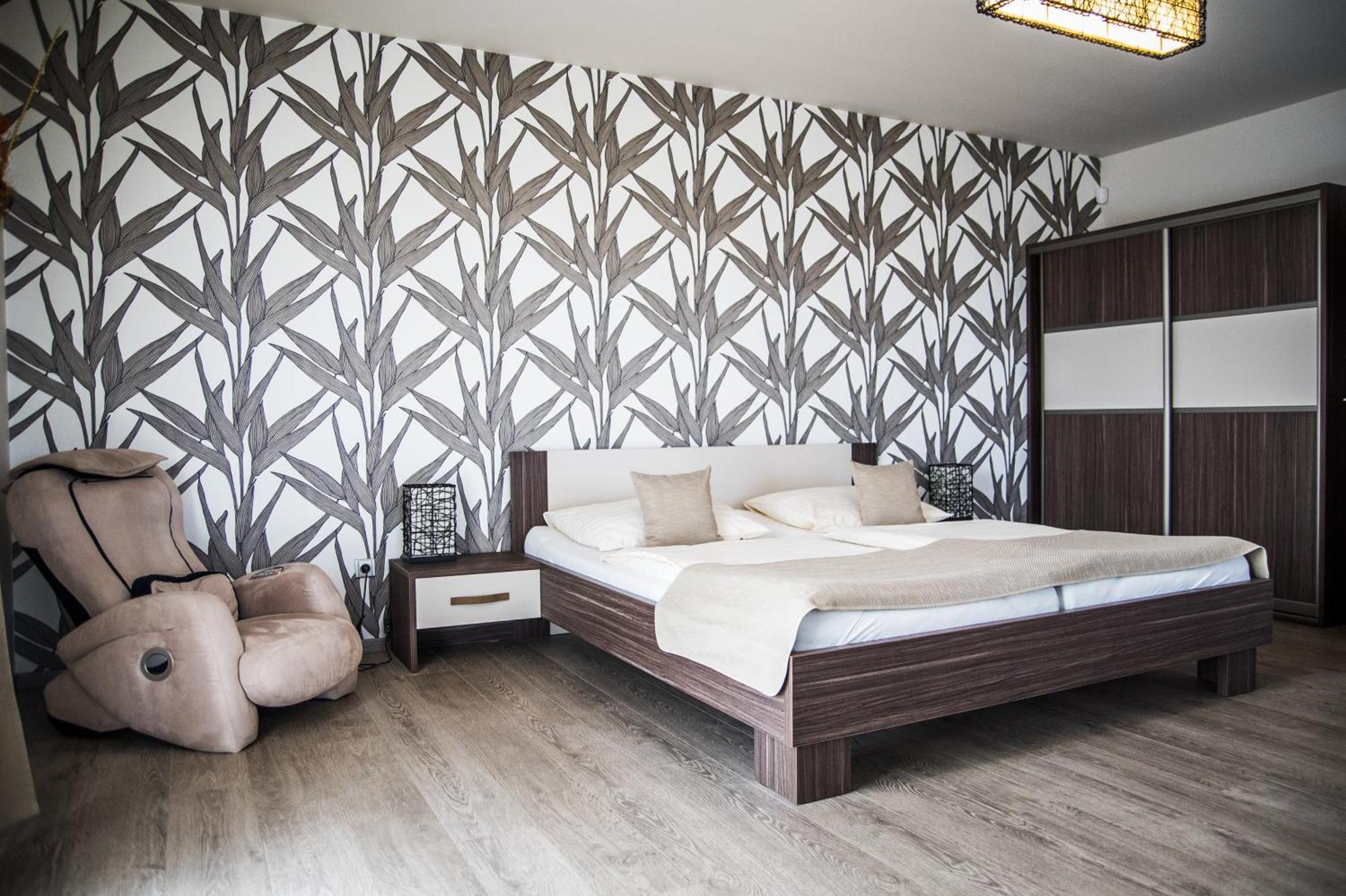 Hotel Elegance Šumperk エクステリア 写真