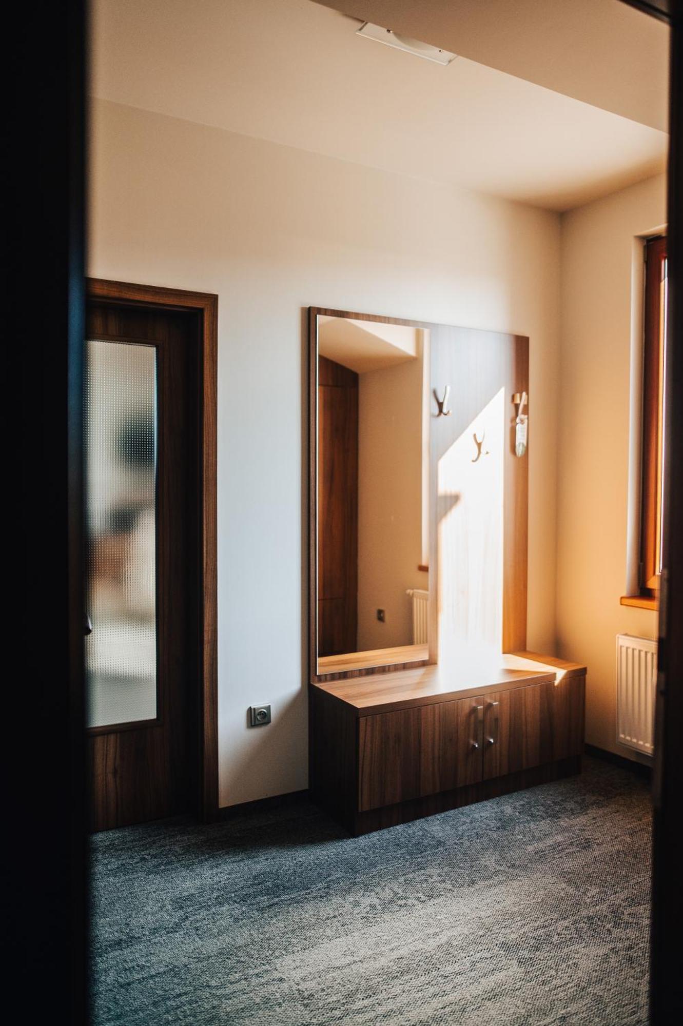 Hotel Elegance Šumperk エクステリア 写真