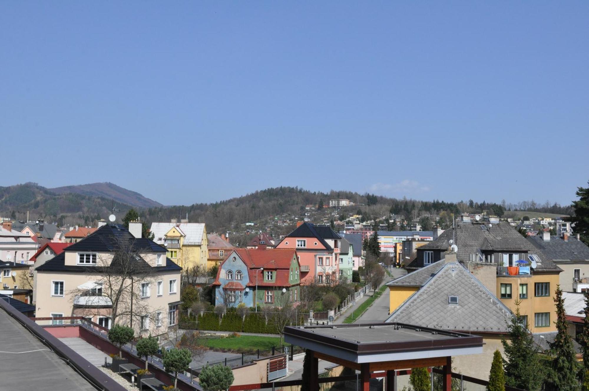 Hotel Elegance Šumperk エクステリア 写真